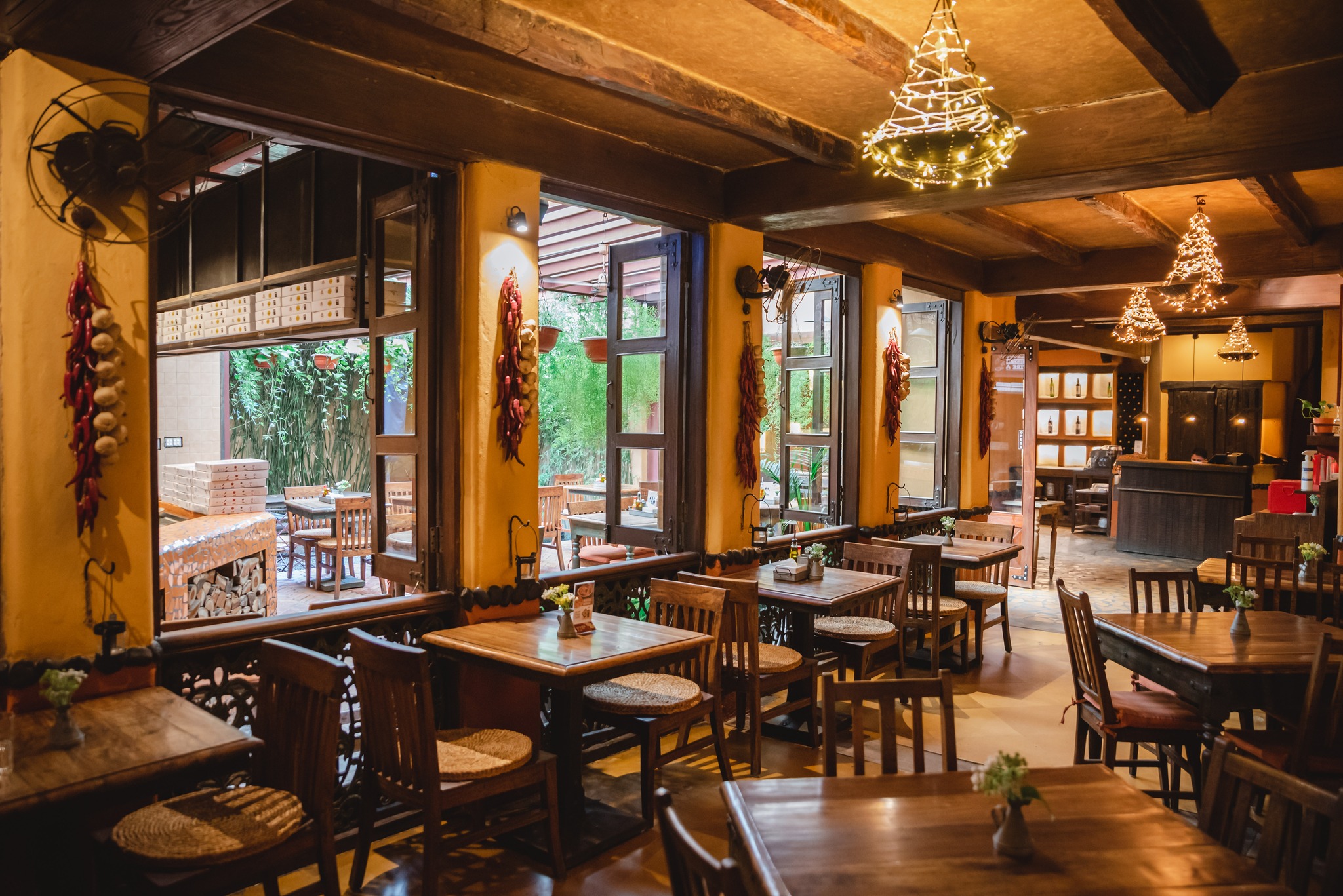 Roadhouse Cafe